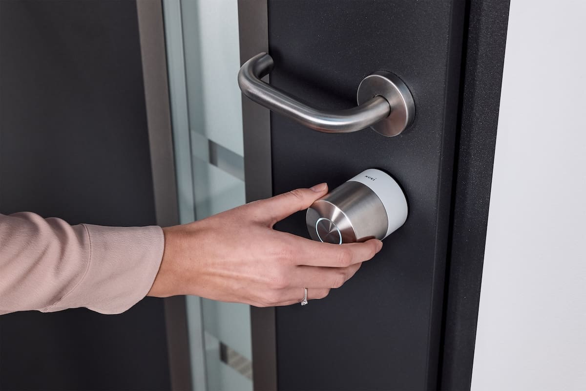 découvrez comment activer le verrouillage automatique pour sécuriser vos appareils facilement et efficacement.