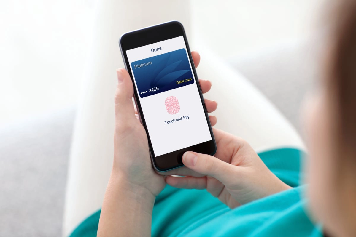 découvrez comment effectuer des paiements mobiles sécurisés et rapides avec votre iphone grâce à apple pay et d'autres solutions innovantes.