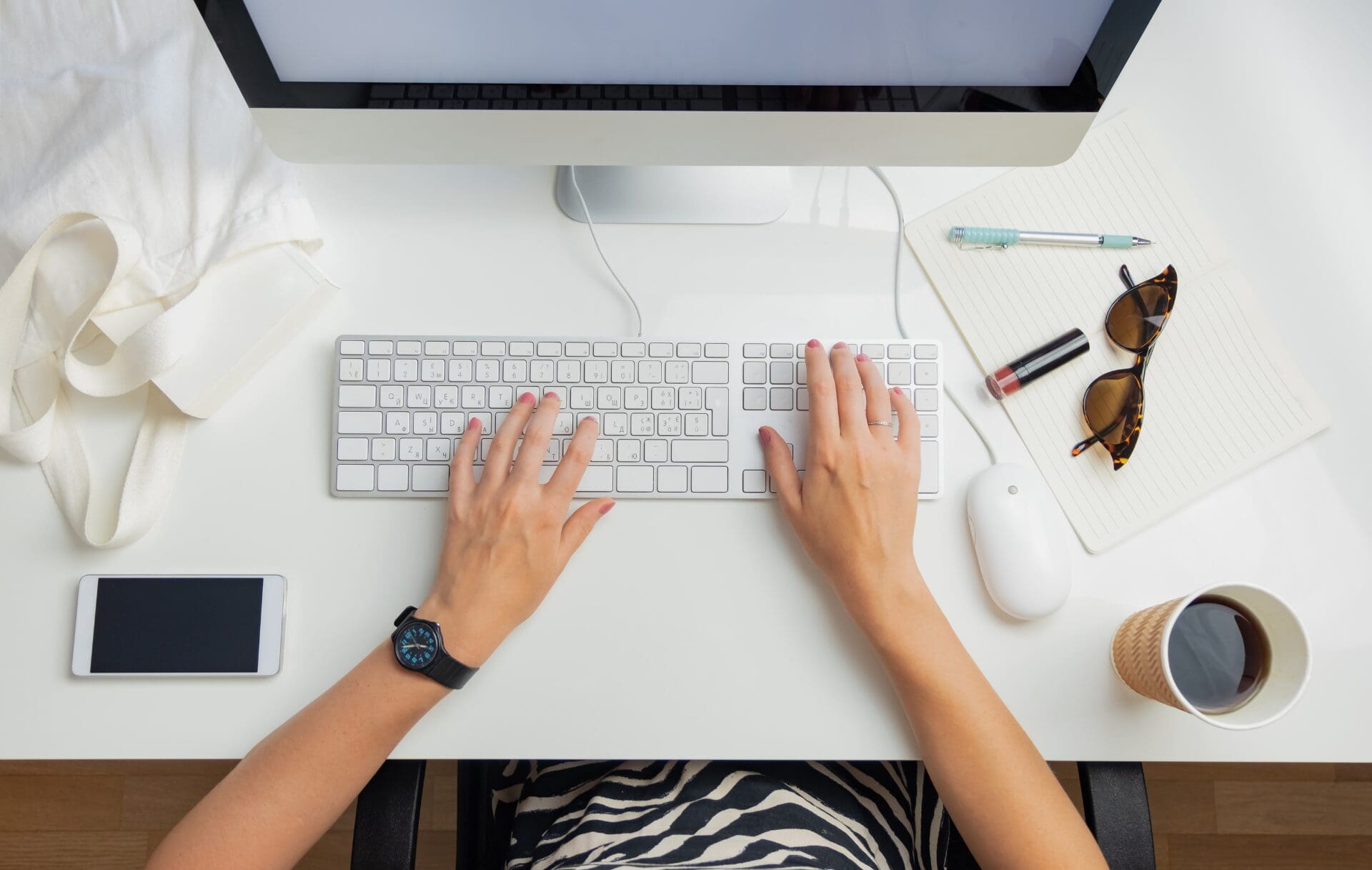 Les meilleurs outils de productivité au travail qui vous aident à travailler plus intelligemment, et non plus dur