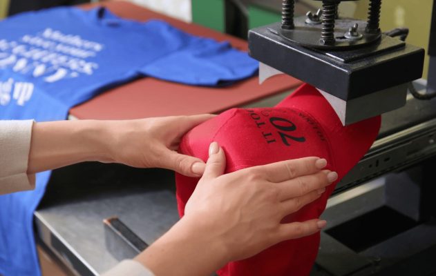 Pourquoi l’impression DTF est idéale pour les petite séries de vêtements