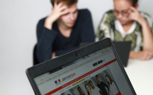 découvrez les solutions aux problèmes d'accès rencontrés sur parcoursup. obtenez des conseils pratiques pour naviguer efficacement sur la plateforme et maximiser vos chances d'admission dans l'enseignement supérieur.