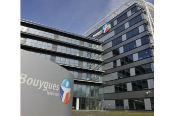 Bouygues : Explorer la synergie entre antennes 5G et téléchargements ultra-rapides sur mobile