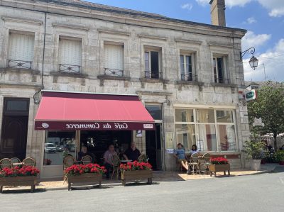 le-bar-commerce-un-lieu-incontournable