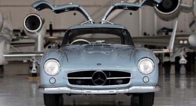 le-sl-300-mercedes-benz-une