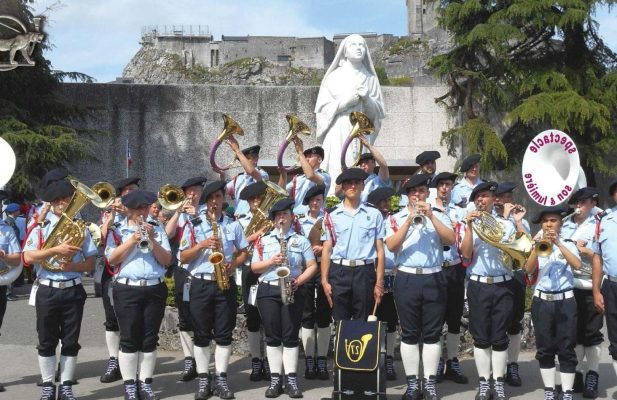 lentree-en-fanfare-d