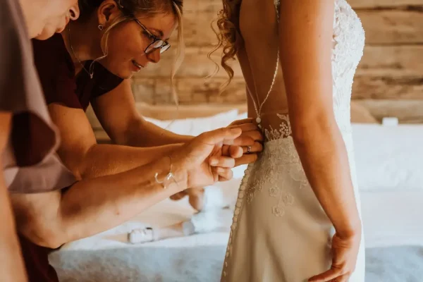 pourquoi-louer-une-robe-de-mari