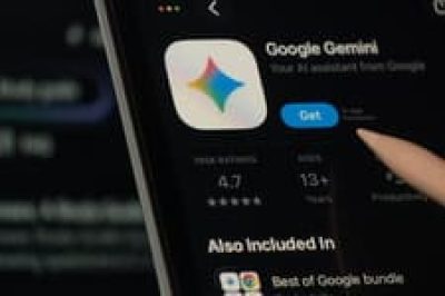 découvrez l'identité mystérieuse derrière cet appel et élucidez le secret qui se cache à l'autre bout du fil.