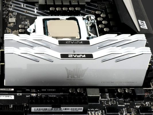 découvrez le rôle essentiel du xmp (extreme memory profile) pour optimiser la performance de votre ram. apprenez comment cette technologie facilite les réglages automatiques des paramètres de mémoire et améliore la stabilité et la vitesse de vos systèmes informatiques.