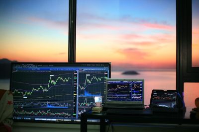 stock-trading-6525081_1280